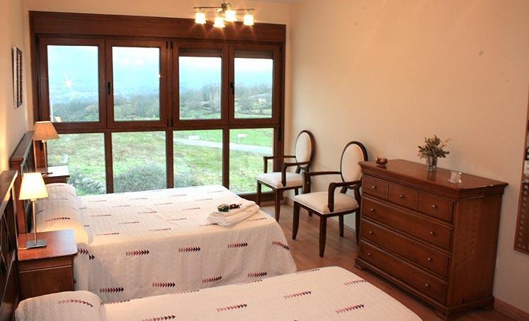 Apartamentos La Covatilla Neila de San Miguel 外观 照片