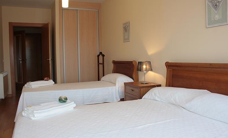 Apartamentos La Covatilla Neila de San Miguel 外观 照片